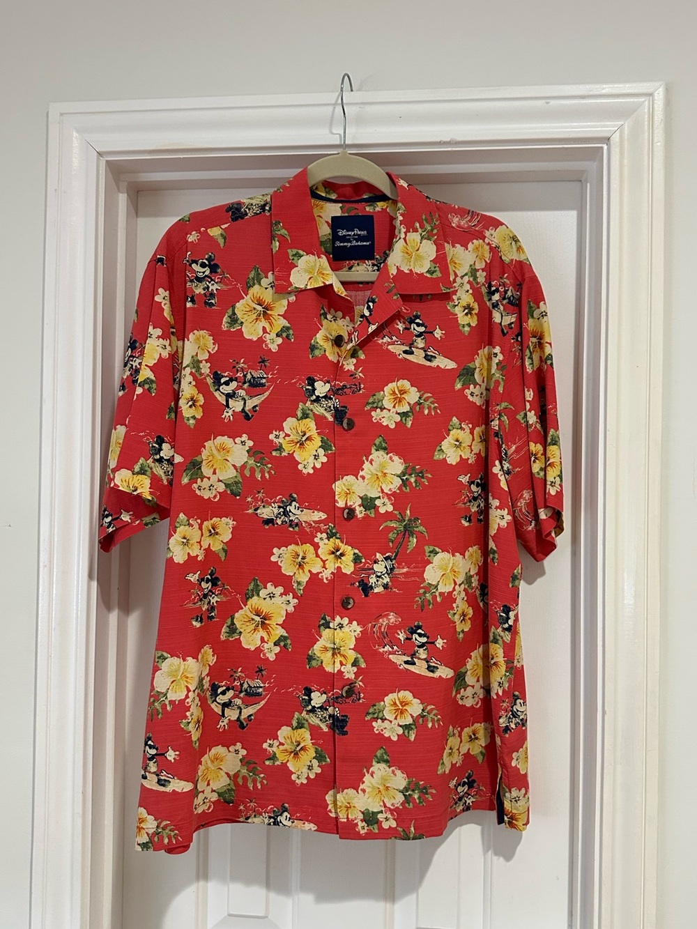 Limited edition Tommy Bahama & Disney Mickey Mouse Hawaiian Floral Shirt